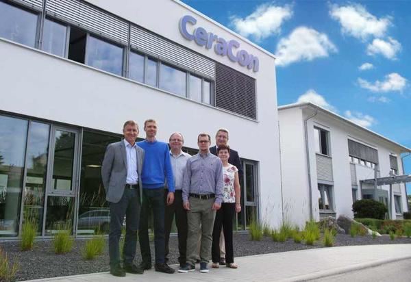 Die Mitarbeiter des neuen CeraCon-Standortes in Tschechien whrend ihres Besuchs in Weikersheim.