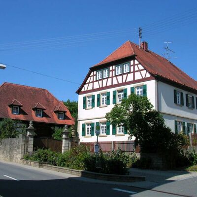 Pfarrhaus mit Pfarrscheune Unterwittighausen